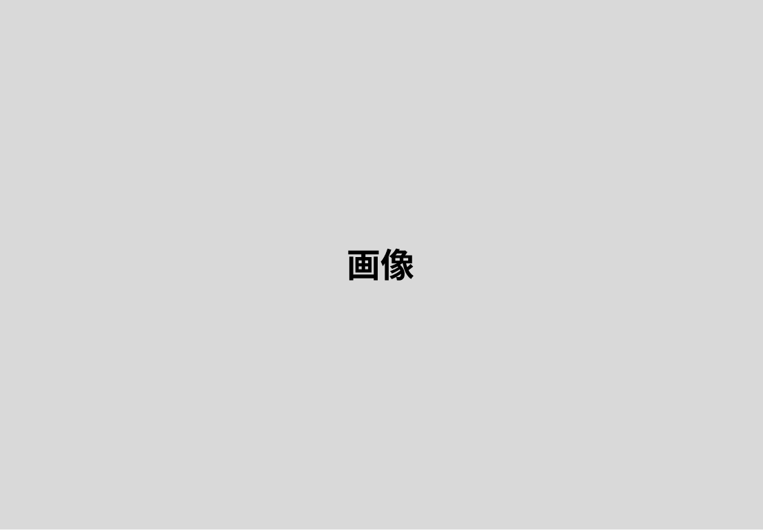 受付カウンターでのチェックイン
